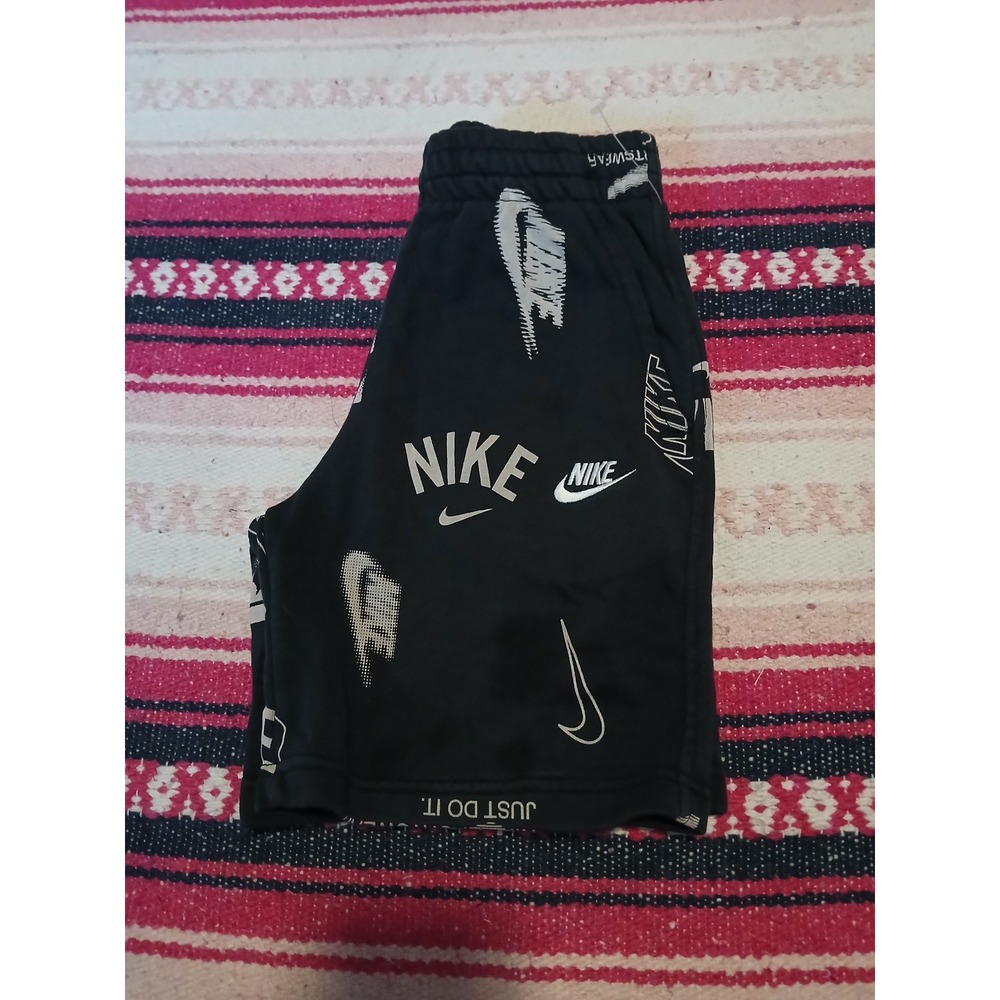 Nike Club Sporty Brand Energy Short Boys Large